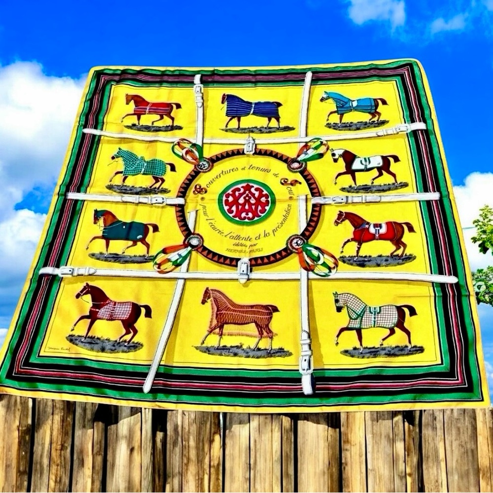 Hermes Paris 70's Scarf Yellow Silk Horses Couvertures Et Tenues De Jour New Box